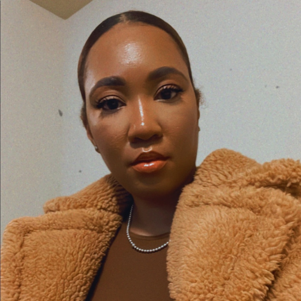 Meet your Posher, Brittany